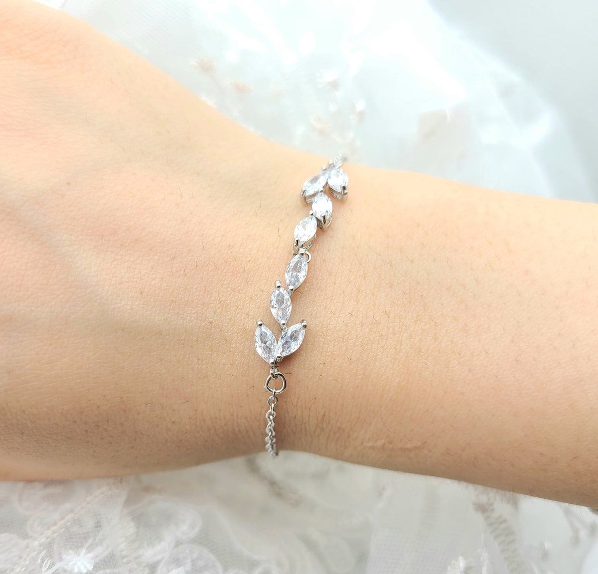 Minimalist SILVER, Gold ,ROSE GOLD Tiny Olive leaf Earring ,Necklace, bracelet Set.  Bridesmaid Jewelry .